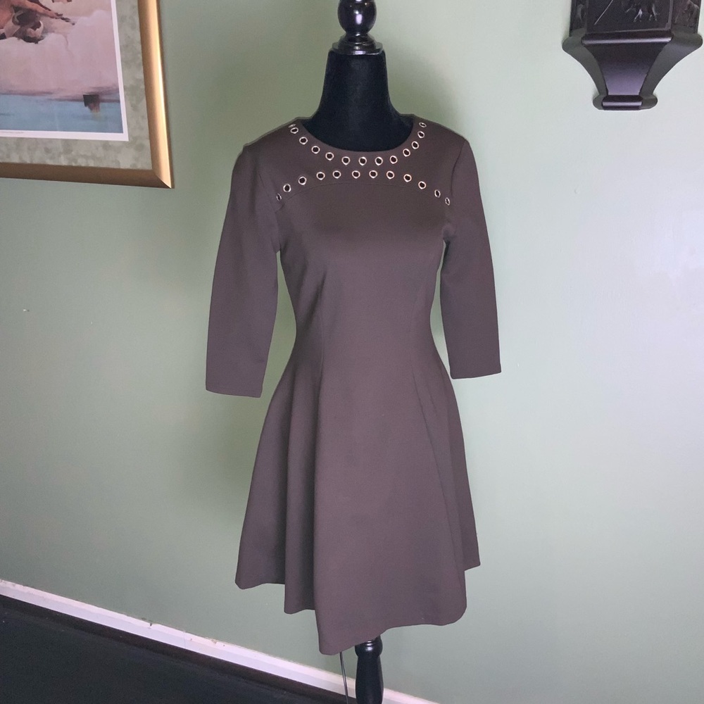 Carmen Marc Valvo Brown Grommet Detail dress
